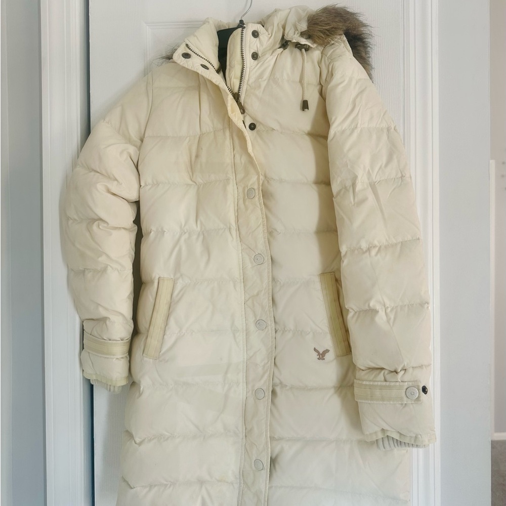 American Eagle Outfitters Cream Puffer Coat